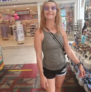 Meet your Posher, Carissa